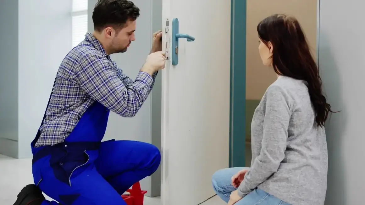 Locksmith Providing Emergency Assistance