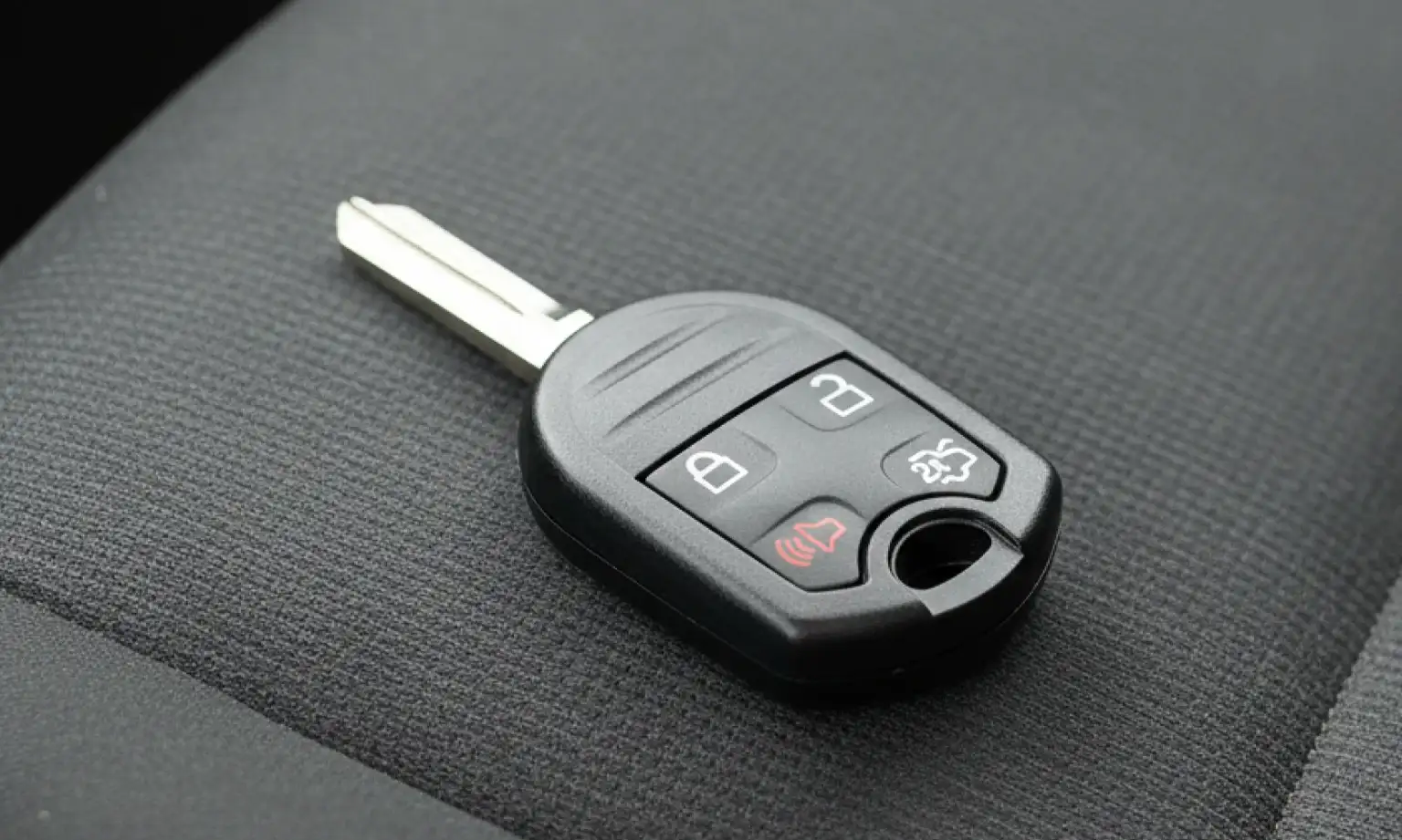 What Is a Transponder Key and How to Identify It