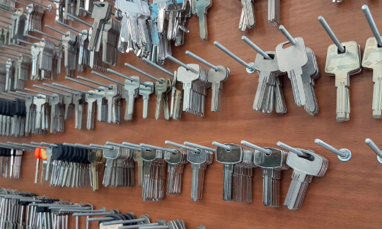 Determine the Lock Type and Access Point