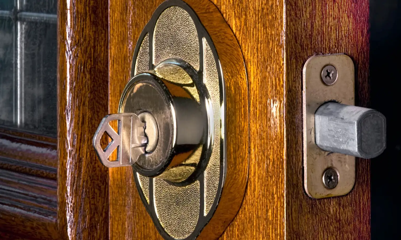 Call a Professional Locksmith to Open the Door
