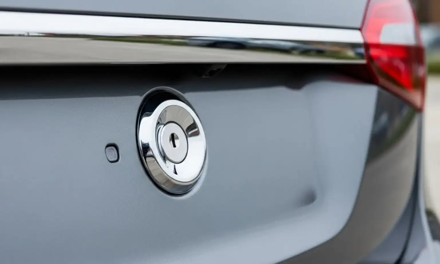 Key Precautions Before Attempting DIY Trunk Lock Picking