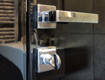 How to Open a Bathroom Door Lock from Outside: Safe & Easy Methods