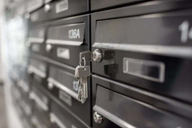 How to change a mailbox lock