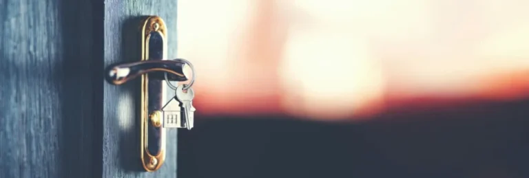 Importance Of Timely Screen Door Lock Replacement