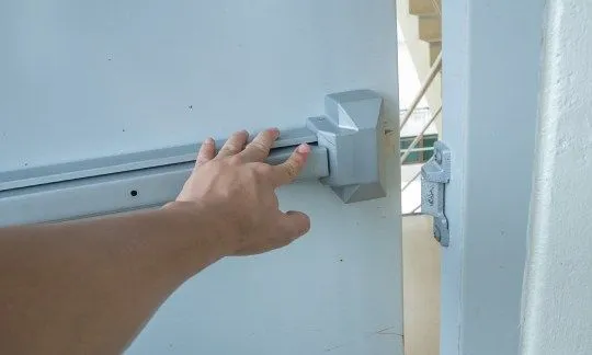 panic bar for exit door