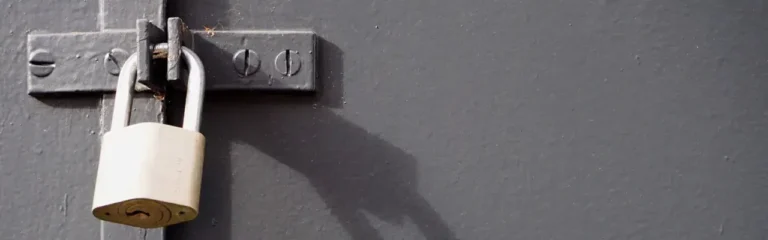 How to make a simple door lock?