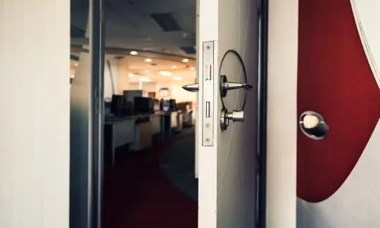What Is A Commercial Locksmith