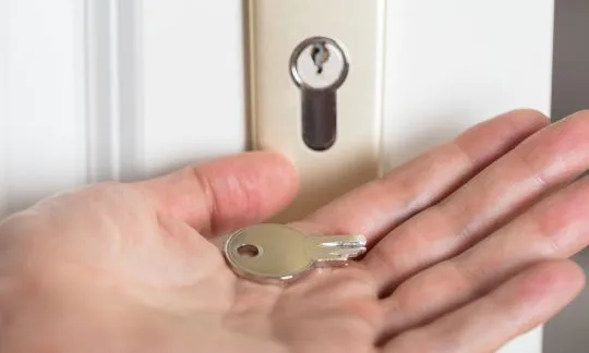 broken key in the door lock