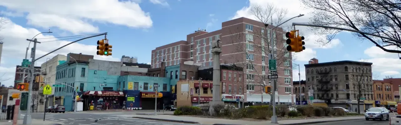Locksmith services in Mott Haven