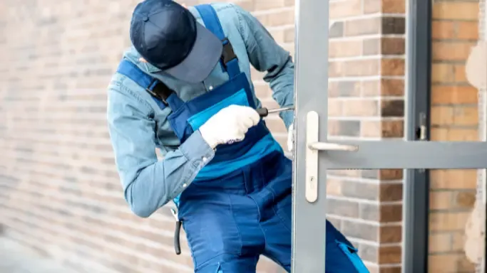 locksmith change a Deadbolt